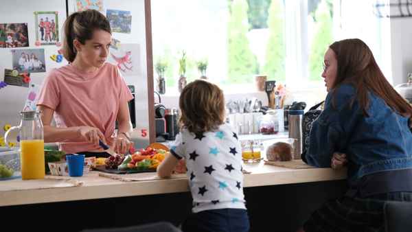 The Guide to the Perfect Family Poster 3