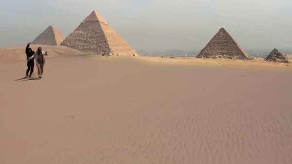 The Horribly Slow Murderer with the Extremely Inefficient Weapon Poster 2