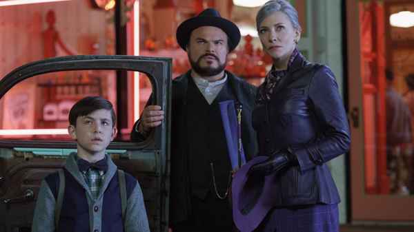 The House With A Clock In Its Walls Poster 5