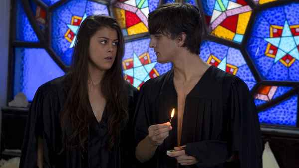 The Howling: Reborn Poster 3