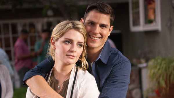 The Joneses Unplugged Poster 1