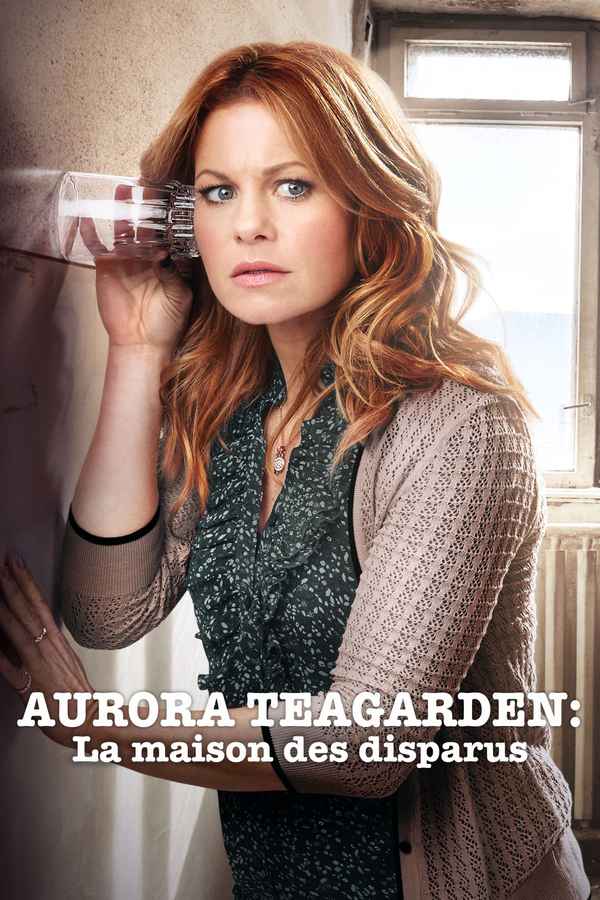 The Julius House: An Aurora Teagarden Mystery Poster 6