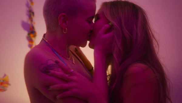 The Longest Weekend Poster 3