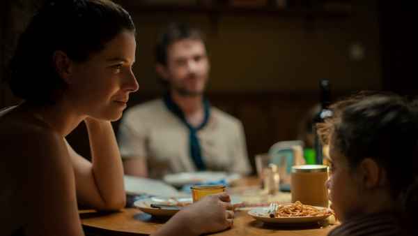 The Lost Daughter Poster 1