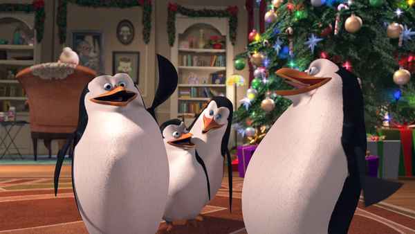 The Madagascar Penguins in a Christmas Caper Poster 6