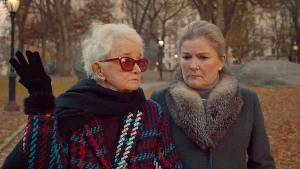 The Magnificent Meyersons Poster 3