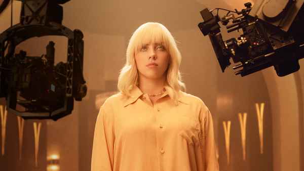 The Making of Happier Than Ever: A Love Letter to Los Angeles Poster 7