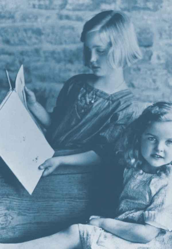 The Mitfords: A Tale of Two Sisters Poster 4