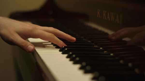 The Place Between Heaven and Hell Poster 1