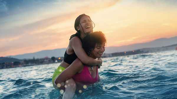 The Swimmers Poster 3