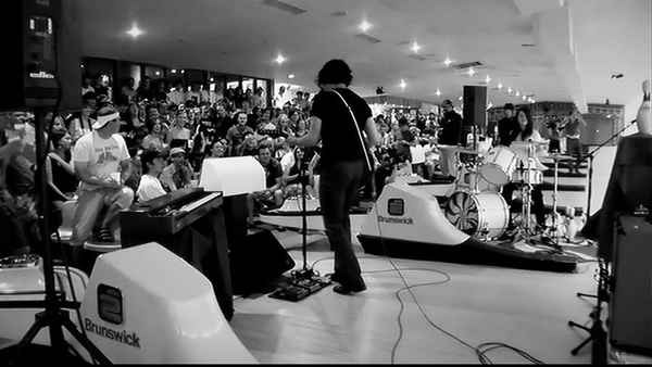 The White Stripes: Under Great White Northern Lights Poster 1