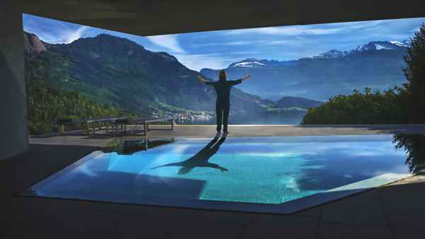 The World's Most Extraordinary Homes Poster 1