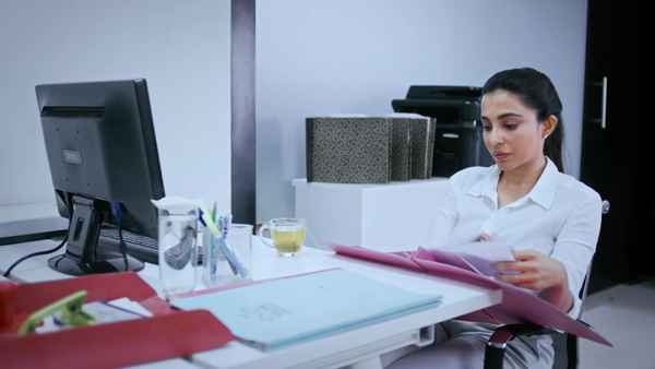 Thella Raju Poster 1