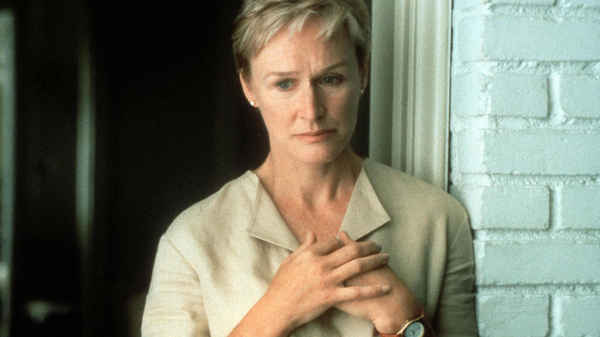 Things You Can Tell Just by Looking at Her Poster 1