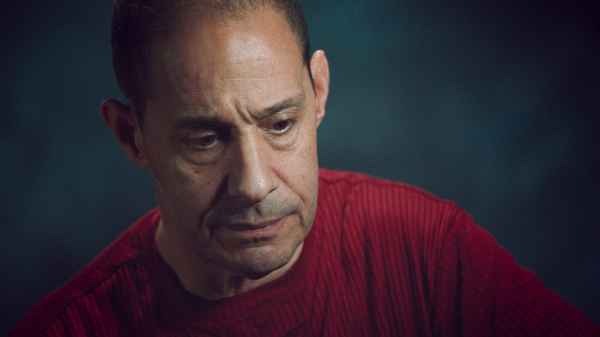 Three Identical Strangers Poster 6