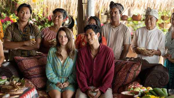 Ticket To Paradise Poster 6