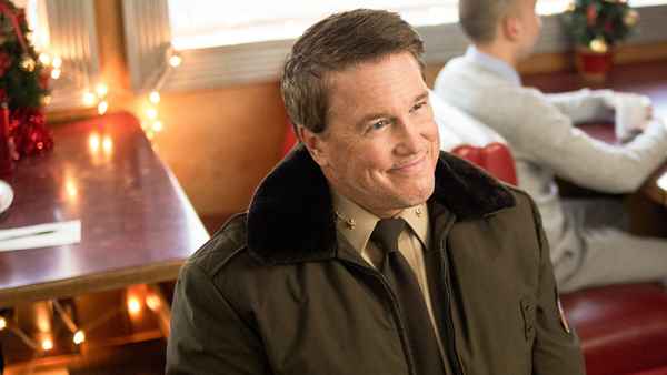 Time for Them to Come Home for Christmas Poster 6