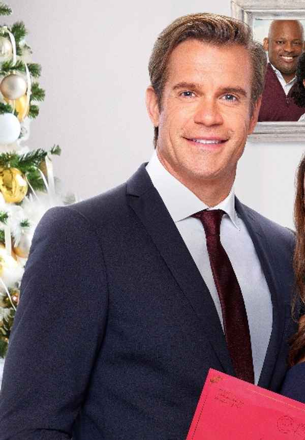 Time for Us to Come Home for Christmas Poster 4