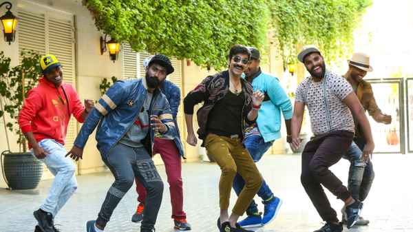 Touch Chesi Chudu Poster 2