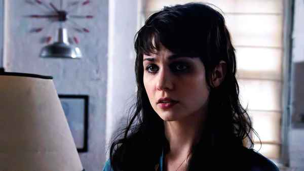 Trap for Cinderella Poster 7