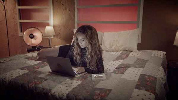 Twisted House Sitter Poster 3