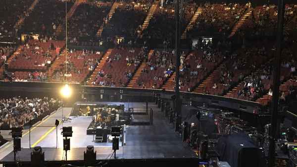 U2: iNNOCENCE + eXPERIENCE Live in Paris Poster 2