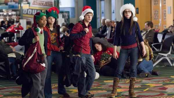 Unaccompanied Minors Poster 5