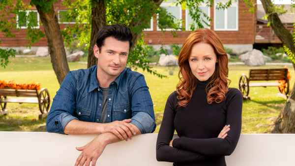 Under the Autumn Moon Poster 2