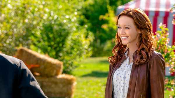 Under the Autumn Moon Poster 1