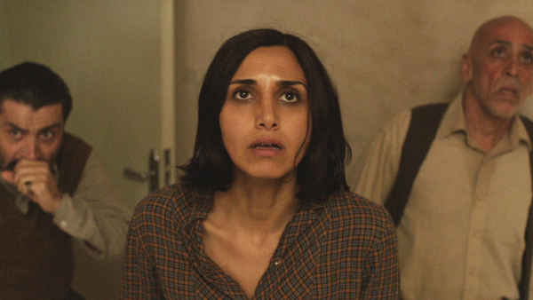 Under the Shadow Poster 7