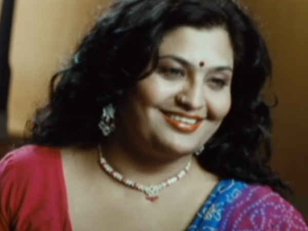 Uyirin Yedai 21 Ayiri Poster 7