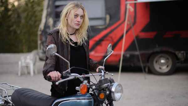 Viena and the Fantomes Poster 1