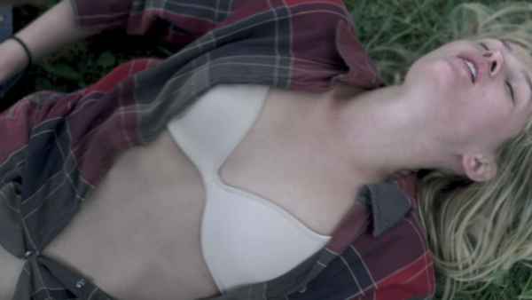 We Are What We Are Poster 4