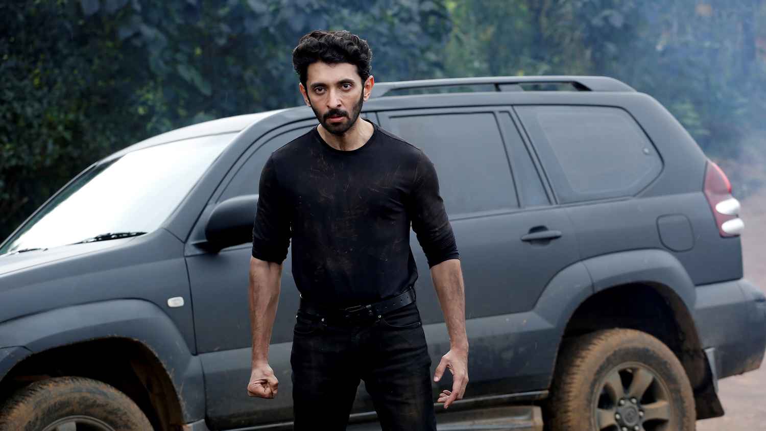 Weapon (வெப்போன்)