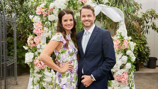 Wedding Every Weekend Poster 3