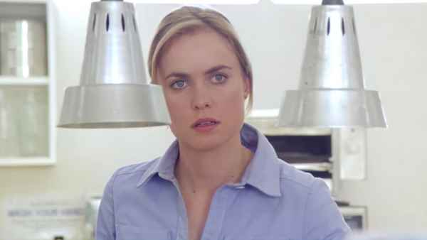 When Strangers Appear Poster 5