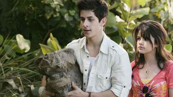 Wizards of Waverly Place: The Movie Poster 5