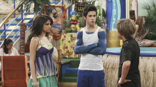 Wizards on Deck with Hannah Montana Poster 1