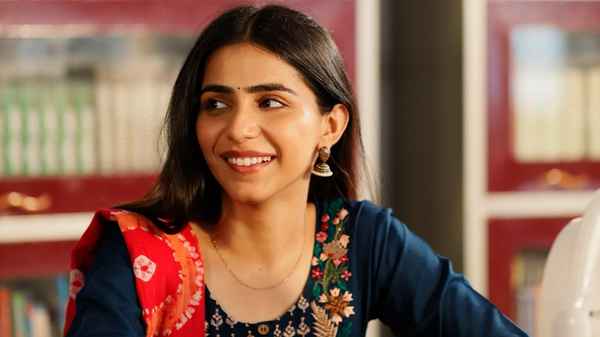 Writer Padmabhushan Poster 6