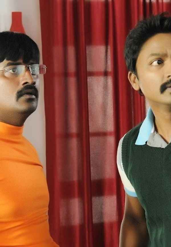 Yaamirukka Bayamey Poster 3