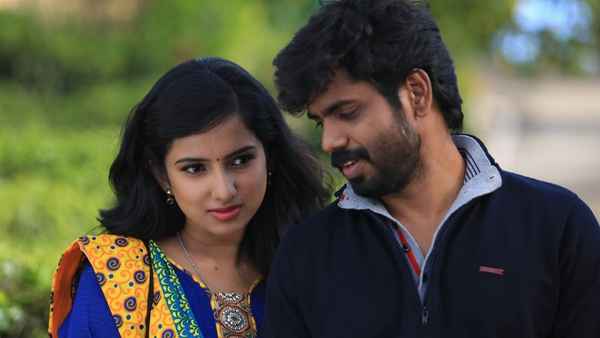 Yendha Nerathilum Poster 6