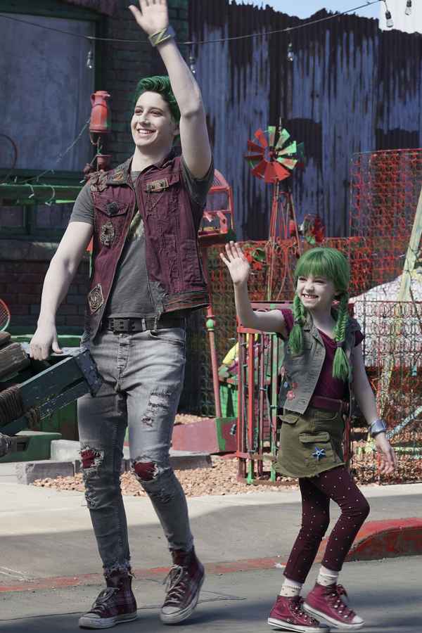 Z-O-M-B-I-E-S 2 Poster 2