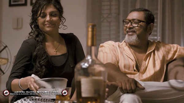 Zachariayude Garbhinikal Poster 2