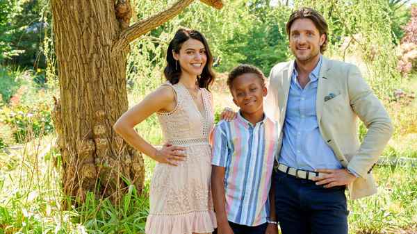 Zoe's Having a Baby Poster 1