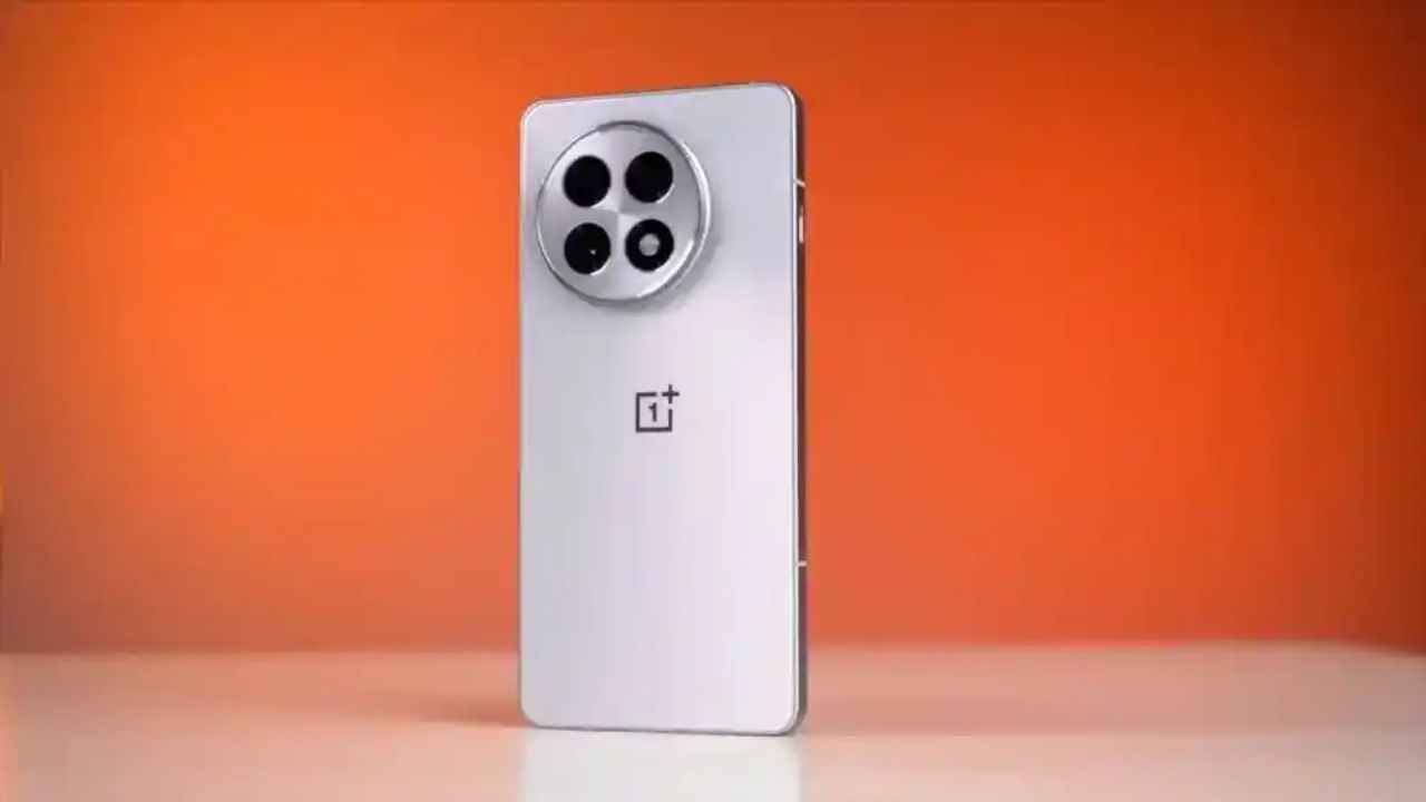 OnePlus 13R की कीमत में हुई बड़ी कटौती, दमदार प्राइस कट में खरीदने का बेस्ट मौका, देखें नई कीमत