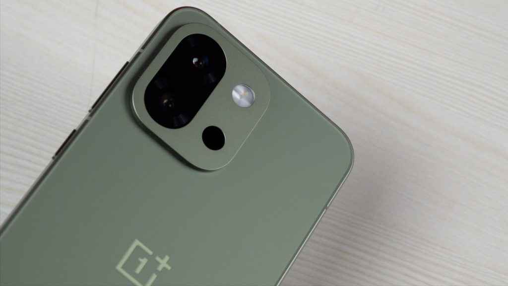 OnePlus 13s