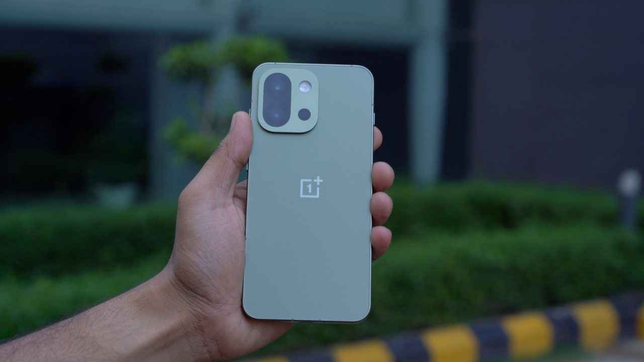 OnePlus 15s design, specifications, colour options, specs and all other key details
