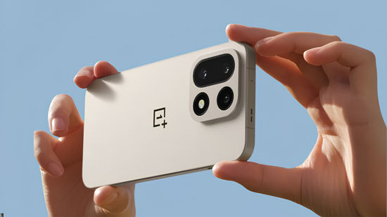 OnePlus 16 को लेकर बड़ा खुलासा! ट्रायल प्रोडक्शन शुरू, मिलेगी 9,000mAh बैटरी, 200MP कैमरा
