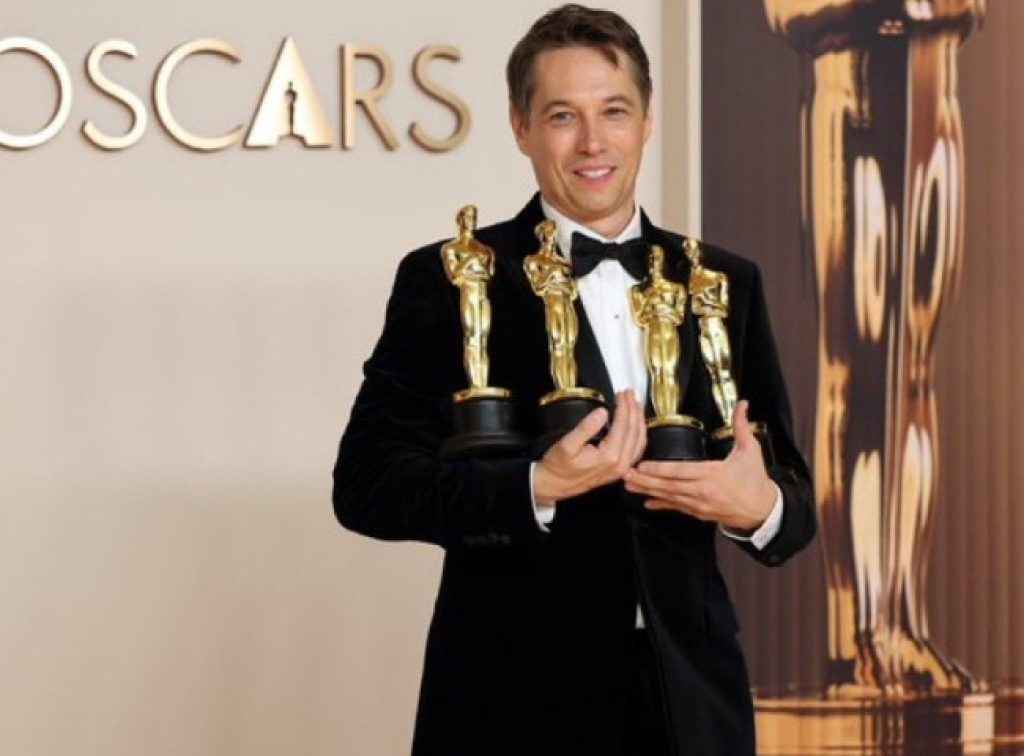 check where to watch anora ott best movie of oscar 2025