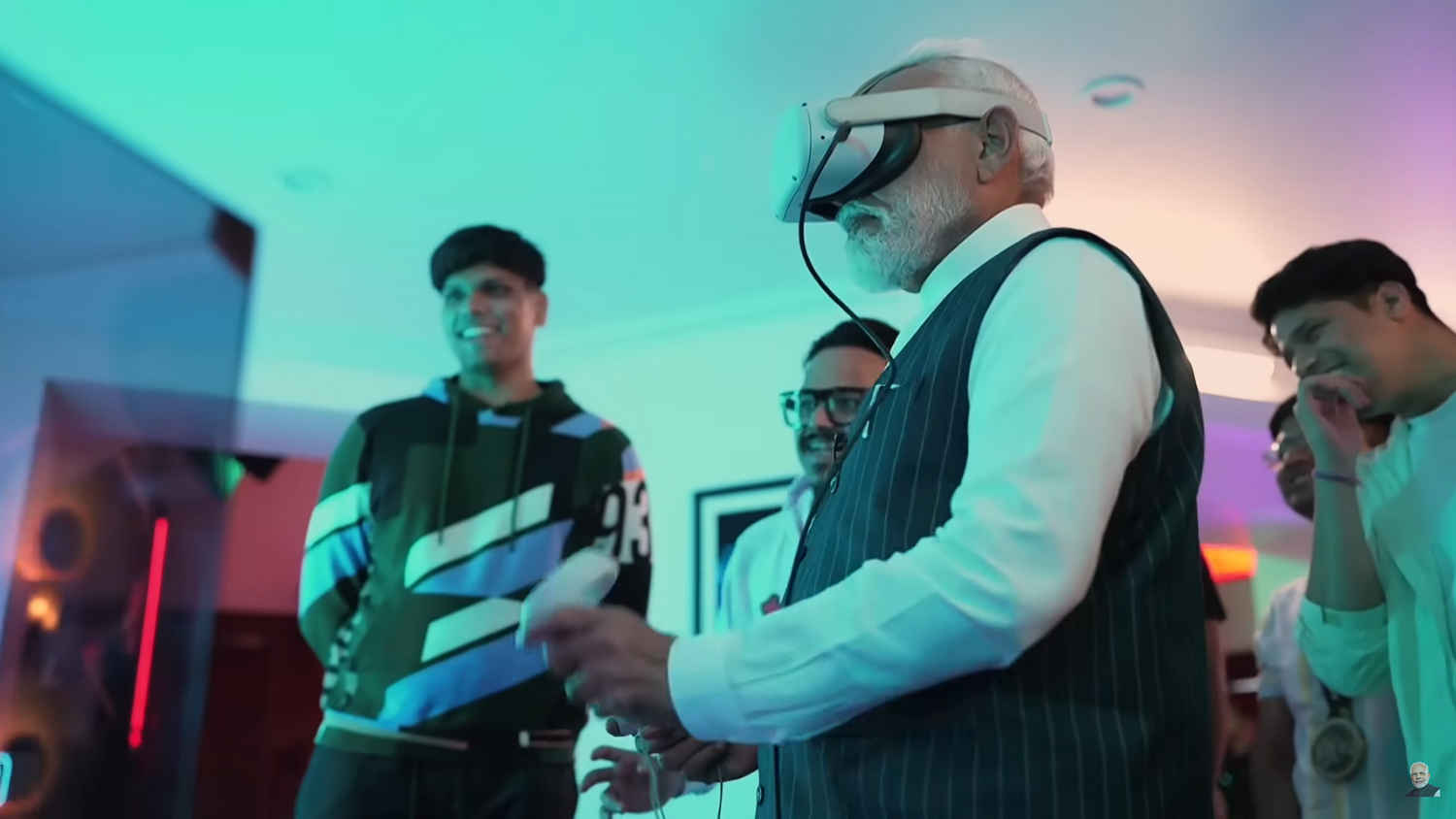 PM Modi meets top Indian gamers: Watch him play PC & VR games
